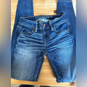 🦅 AMERICAN EAGLE SIZE 4 SKINNY JEGGINGS 🦅‎